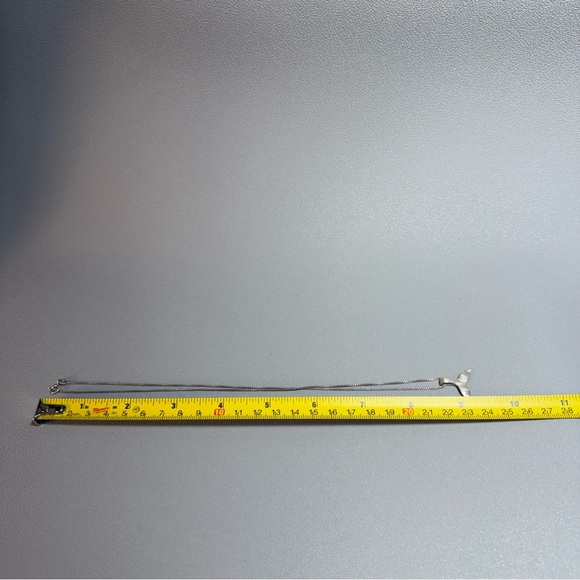 Elegant Sterling Silver Whale Tail Pendant Necklace - Picture 5 of 6